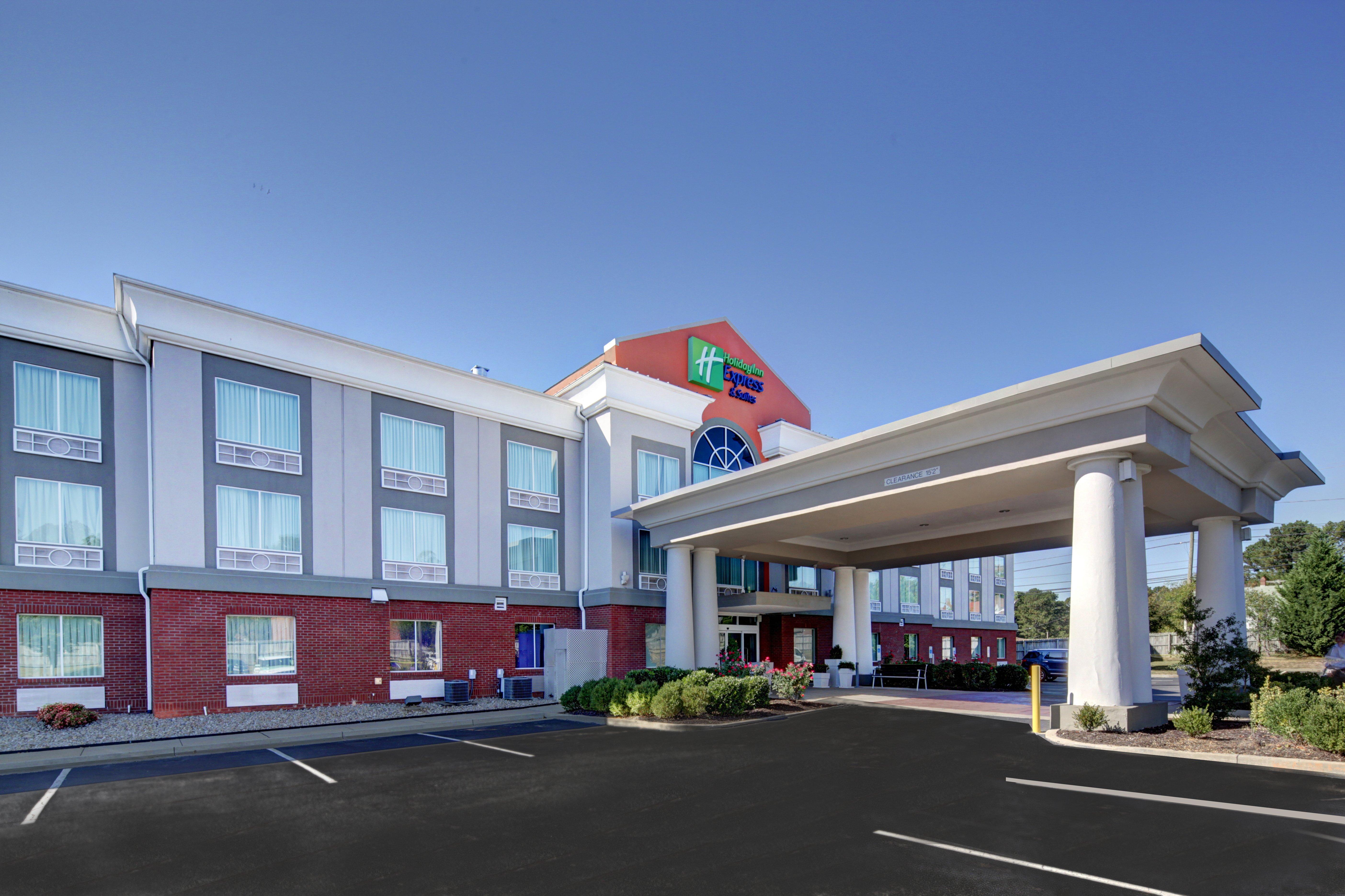 Holiday Inn Express Hotel & Suites Emporia By Ihg Exterior foto